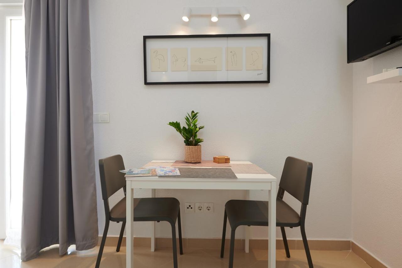 T&T Sea View Apartments Трогир Экстерьер фото
