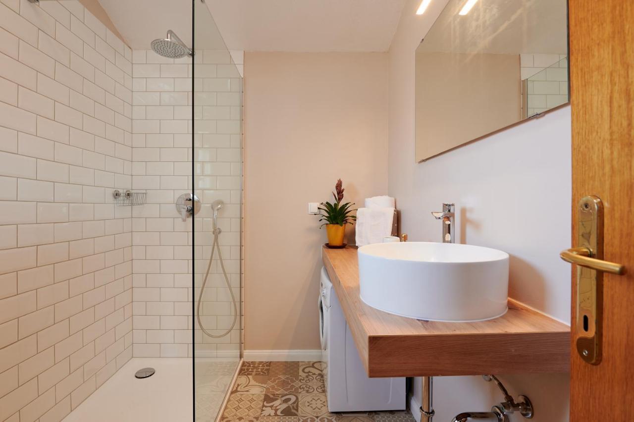 T&T Sea View Apartments Трогир Экстерьер фото