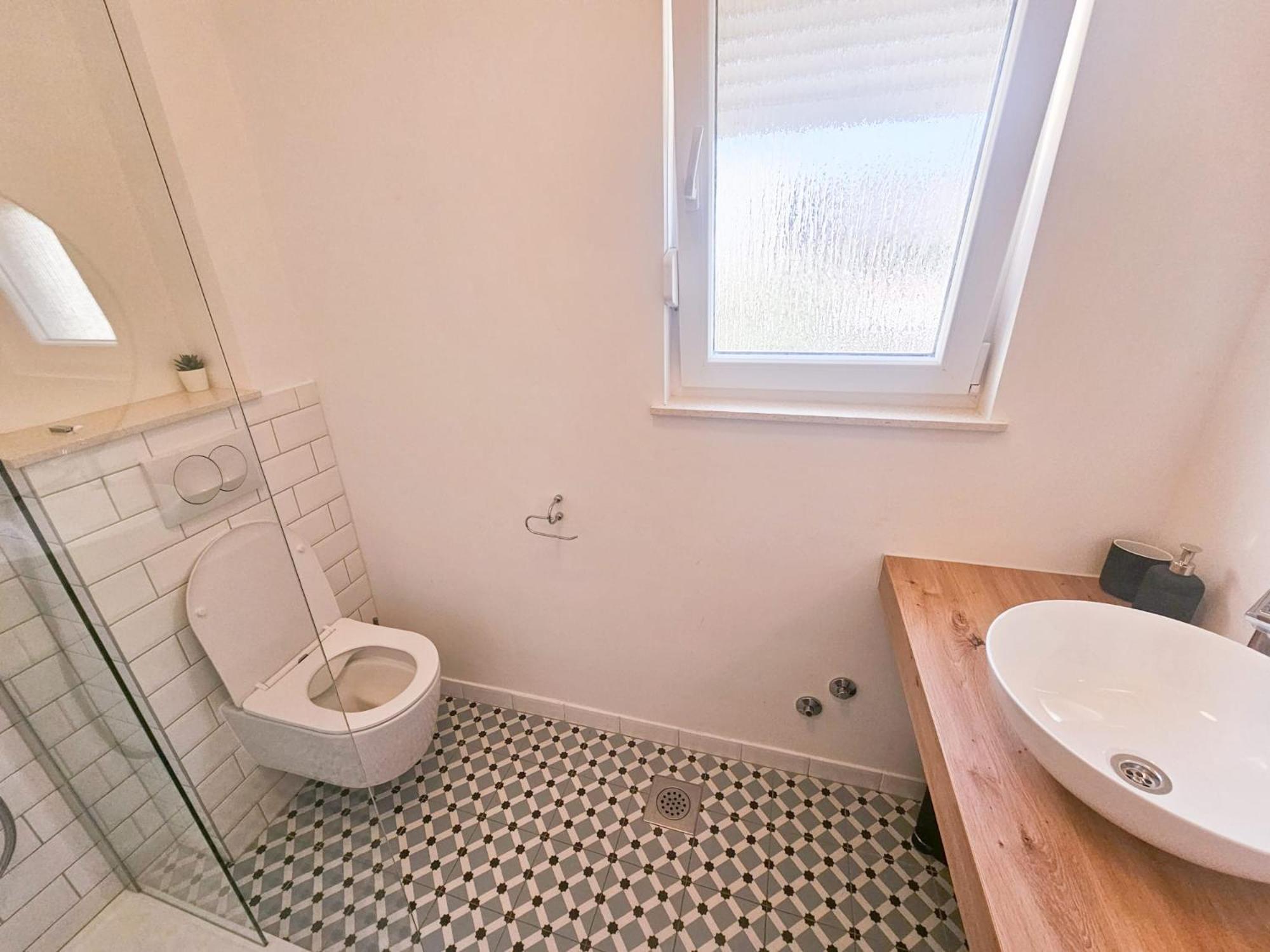 T&T Sea View Apartments Трогир Экстерьер фото