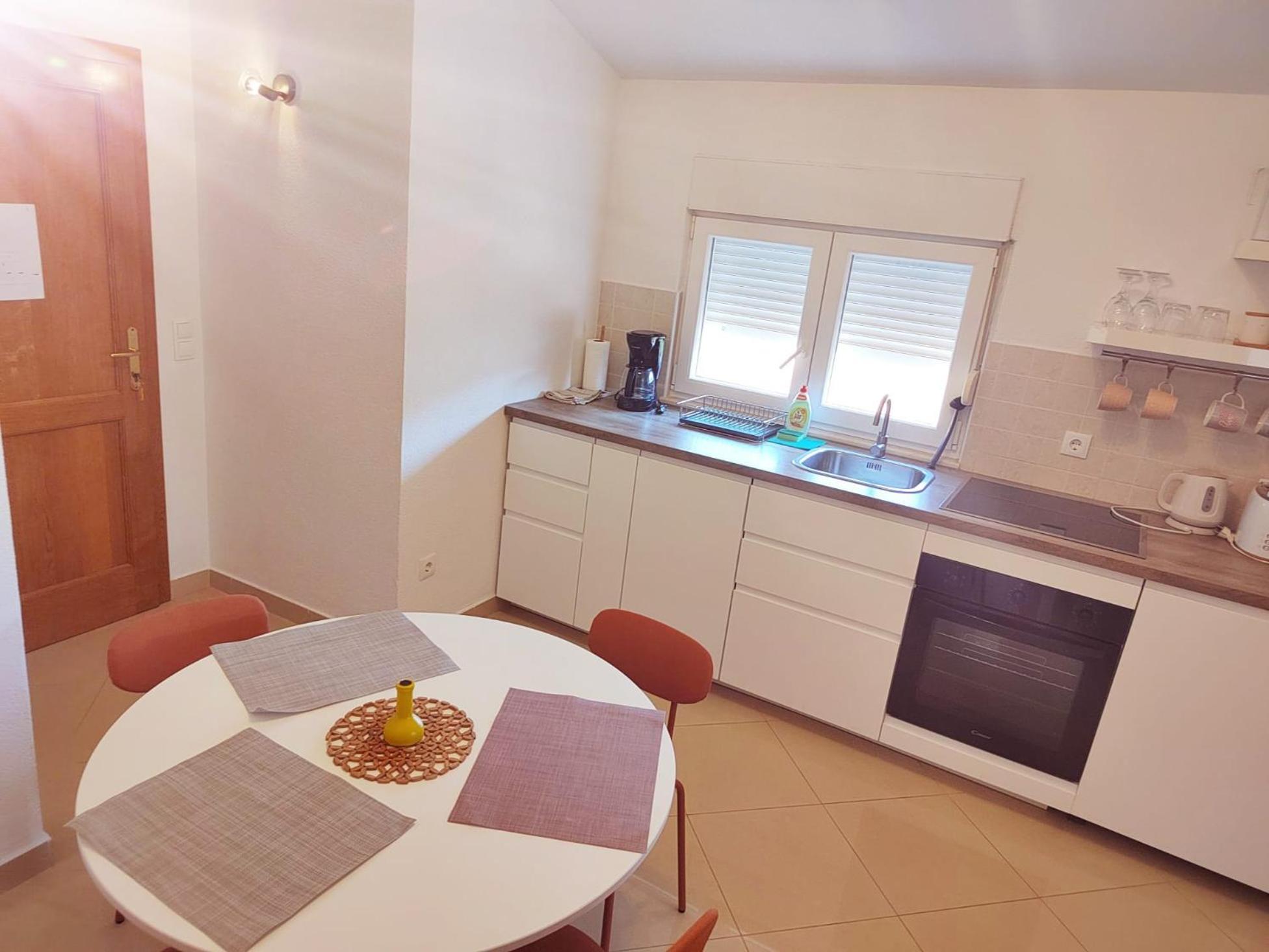 T&T Sea View Apartments Трогир Экстерьер фото