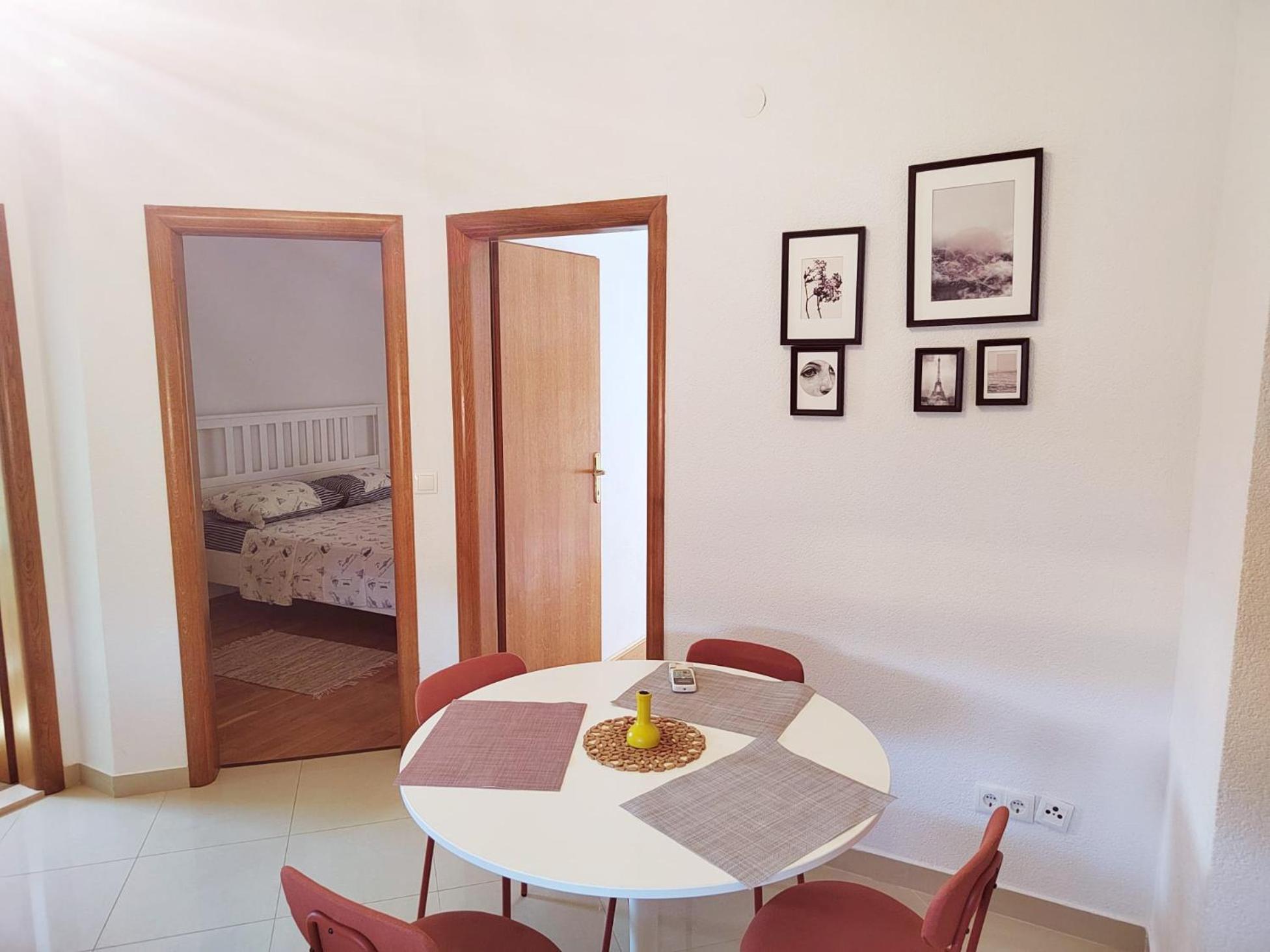 T&T Sea View Apartments Трогир Экстерьер фото