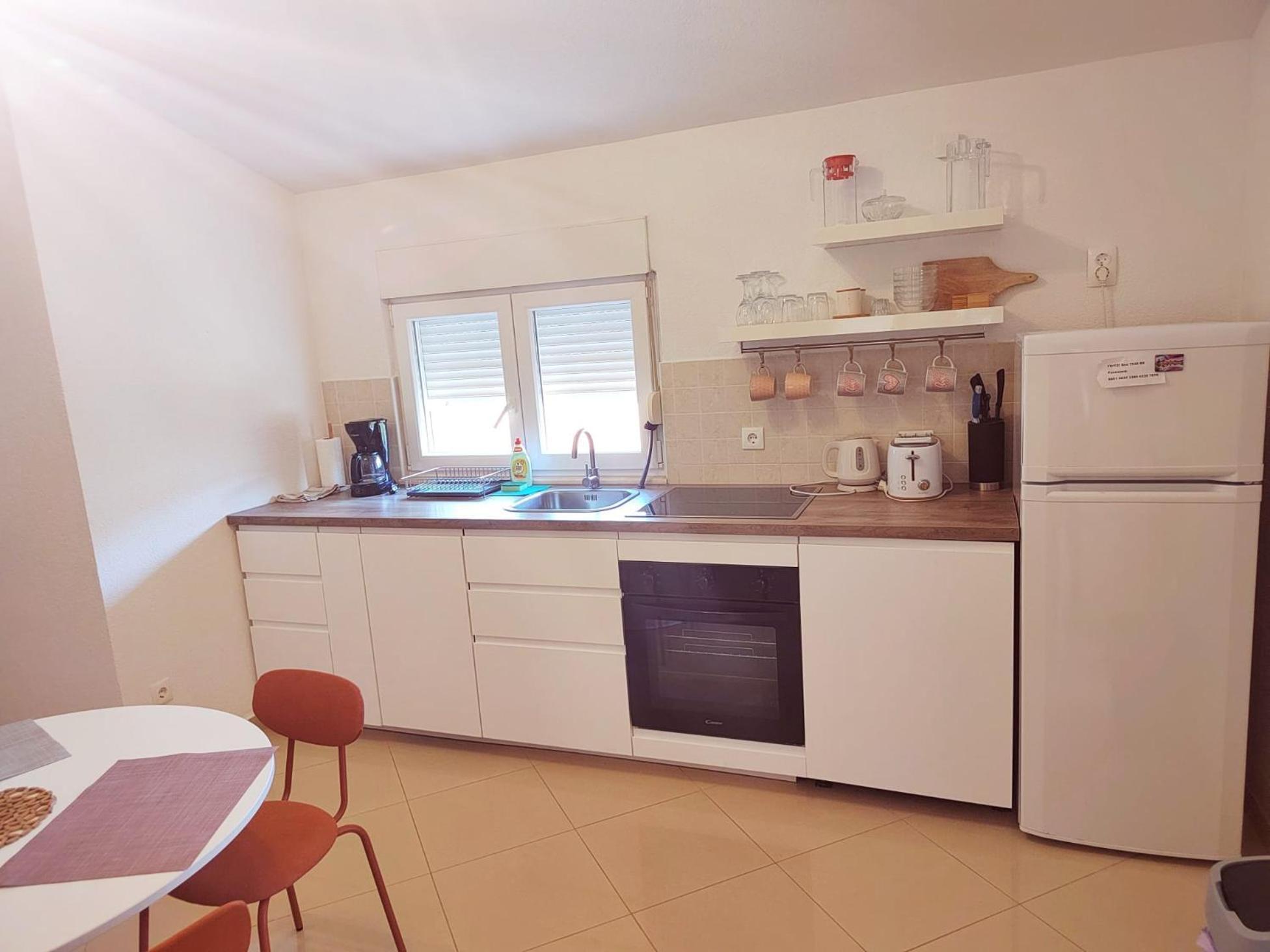 T&T Sea View Apartments Трогир Экстерьер фото
