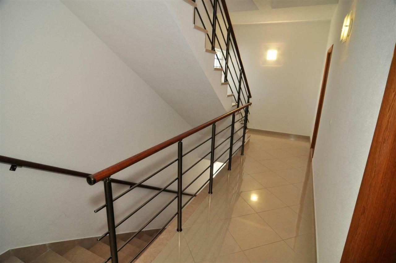 T&T Sea View Apartments Трогир Экстерьер фото